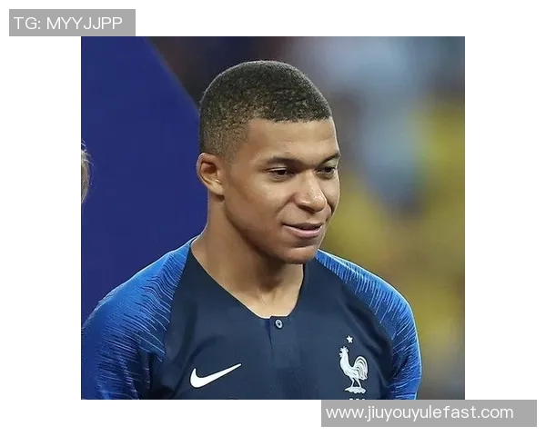 姆巴佩母亲揭秘儿子对恋爱的幽默态度与独特看法