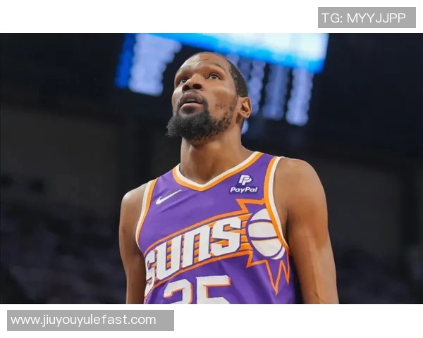 杜兰特首节火力全开半场高效表现助球队领先17分4板1助2帽展现全面能力