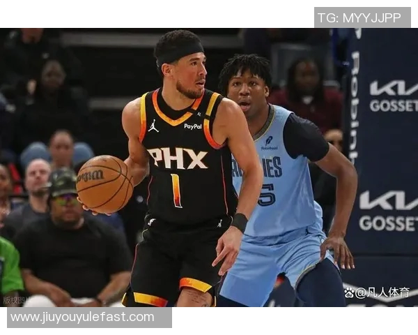 布克被赞为太阳队进攻核心主帅称其组织能力出色