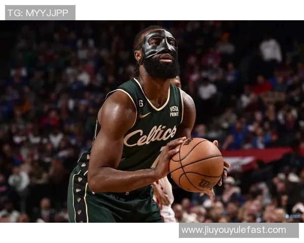 杰伦布朗本赛季表现抢眼场均29分助攻创造416分成球队进攻核心